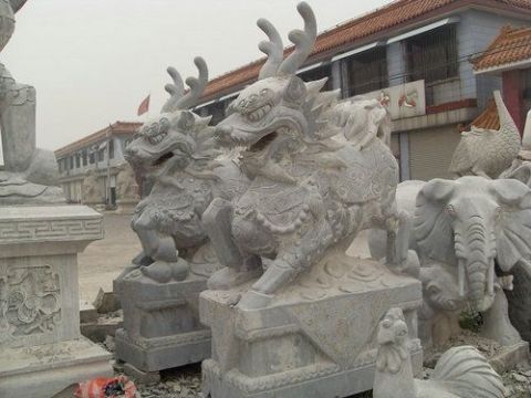点击查看详细信息<br>标题：石雕麒麟2 阅读次数：996